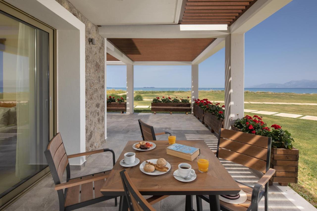 Thalassa Suites Almiros Beach Bilik gambar