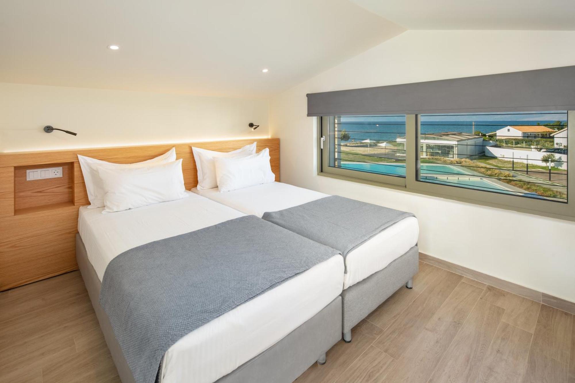 Thalassa Suites Almiros Beach Bilik gambar